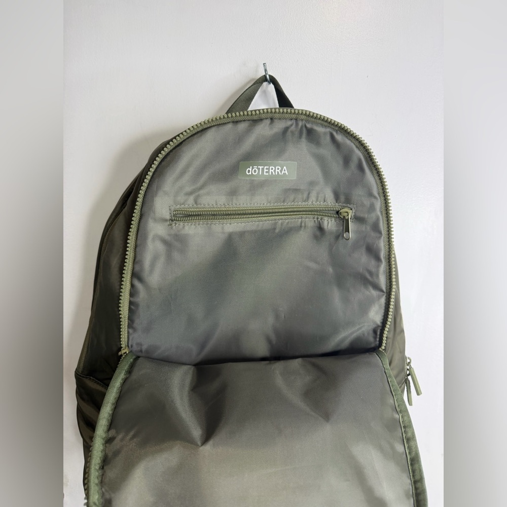 Doterra Backpack - Picture 4 of 4